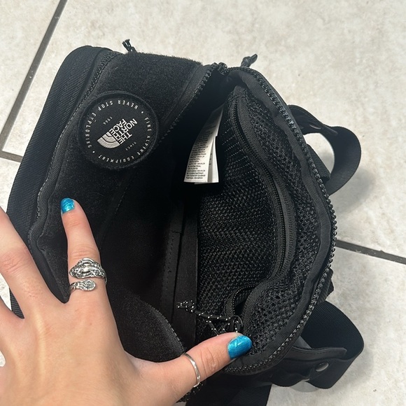 The North Face Explore BLT 3L Lumbar Pack - Picture 11 of 16